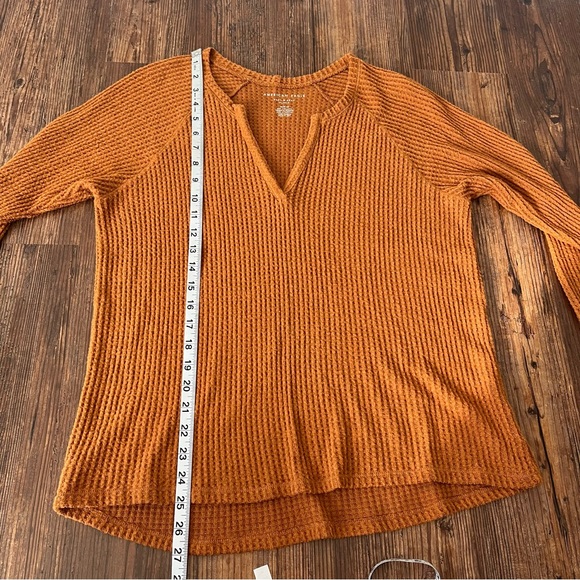 Marian Eagle Soft & Sexy Plush Waffle Thermal V-Neck Blouse Size Medium - Picture 3 of 8